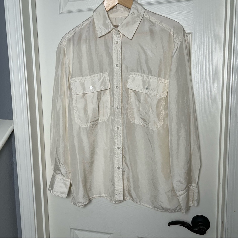 Banana Republic Cream Button Down Shirt 100% silk